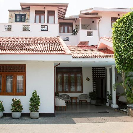 Suriya Arana Bed & Breakfast Negombo Dış mekan fotoğraf