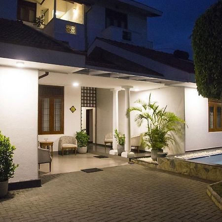 Suriya Arana Bed & Breakfast Negombo Dış mekan fotoğraf