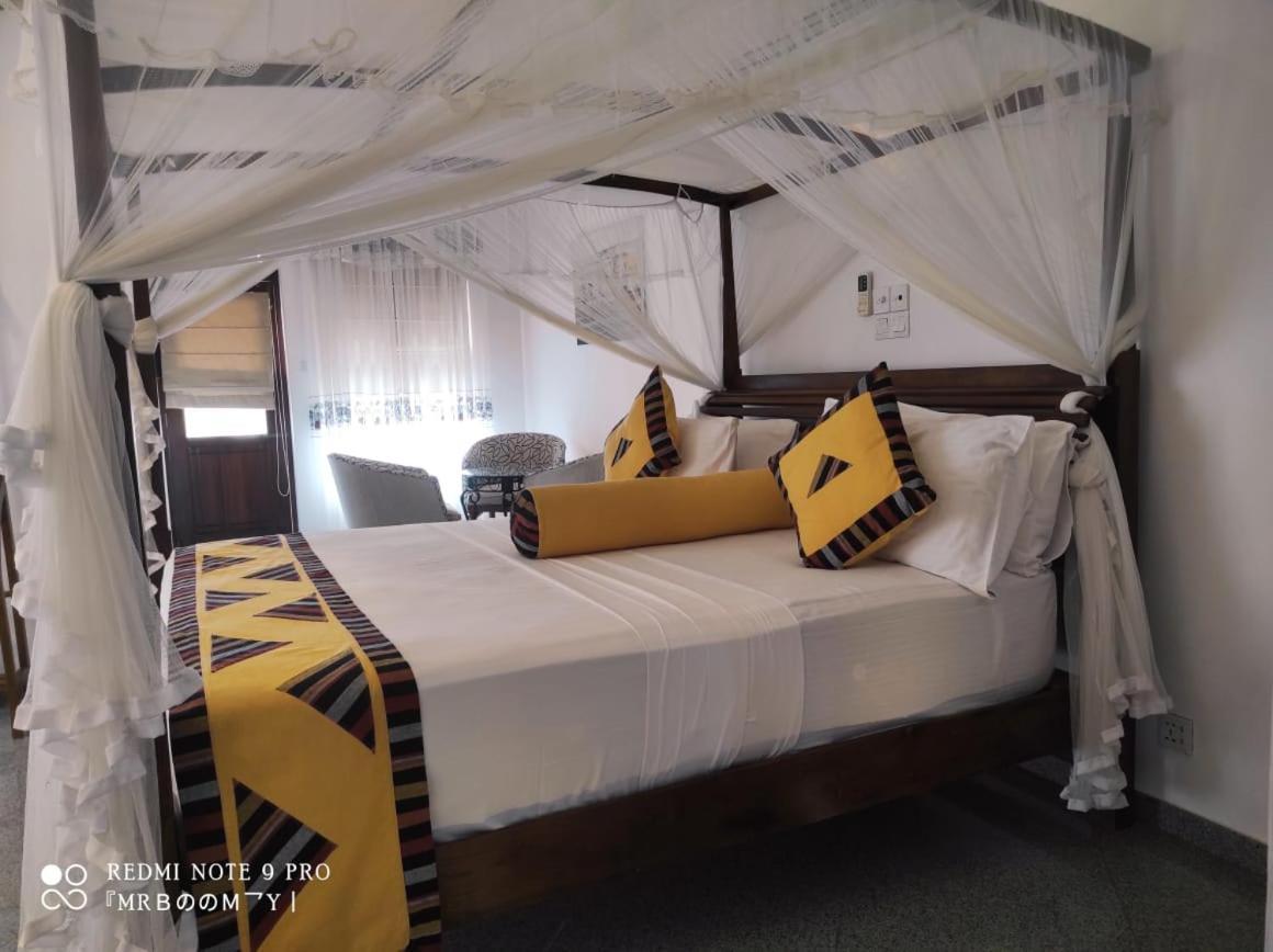 Suriya Arana Bed & Breakfast Negombo Dış mekan fotoğraf