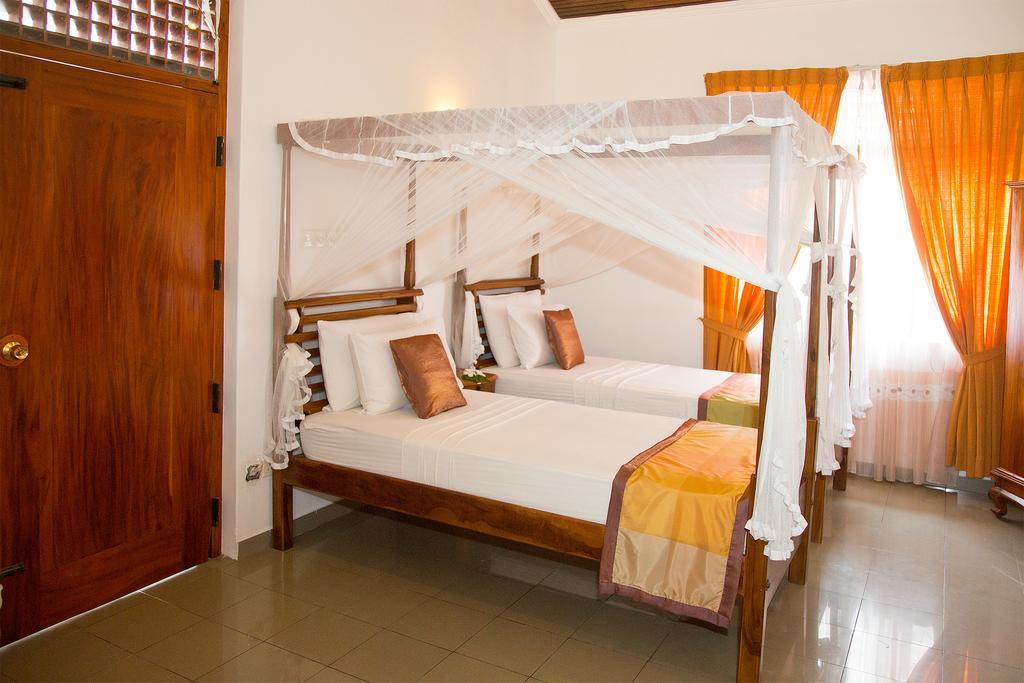 Suriya Arana Bed & Breakfast Negombo Dış mekan fotoğraf