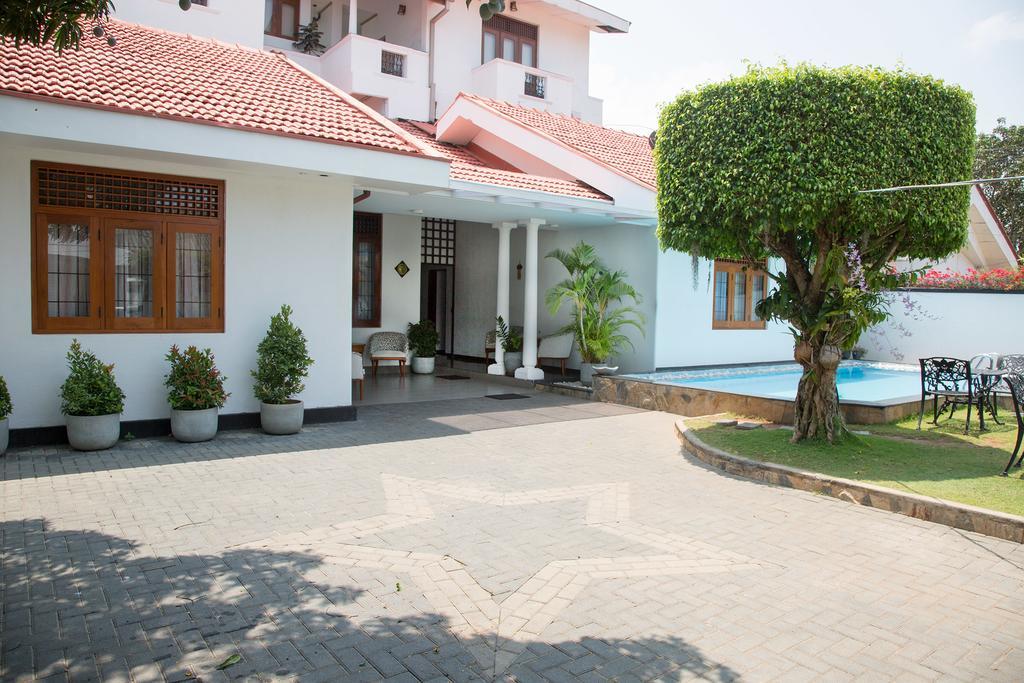 Suriya Arana Bed & Breakfast Negombo Dış mekan fotoğraf