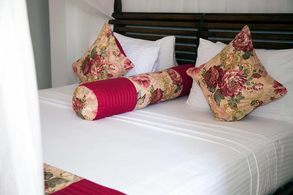 Suriya Arana Bed & Breakfast Negombo Dış mekan fotoğraf