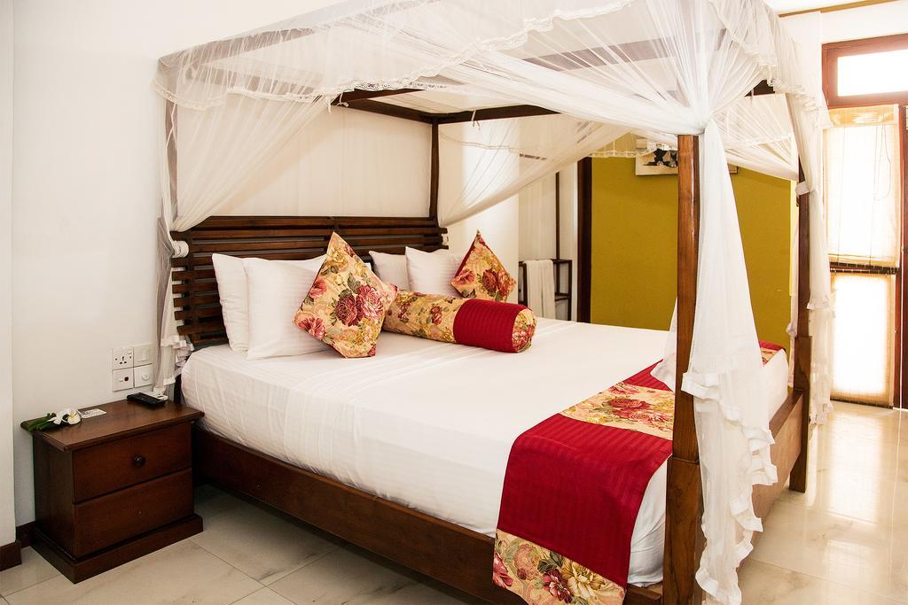 Suriya Arana Bed & Breakfast Negombo Dış mekan fotoğraf