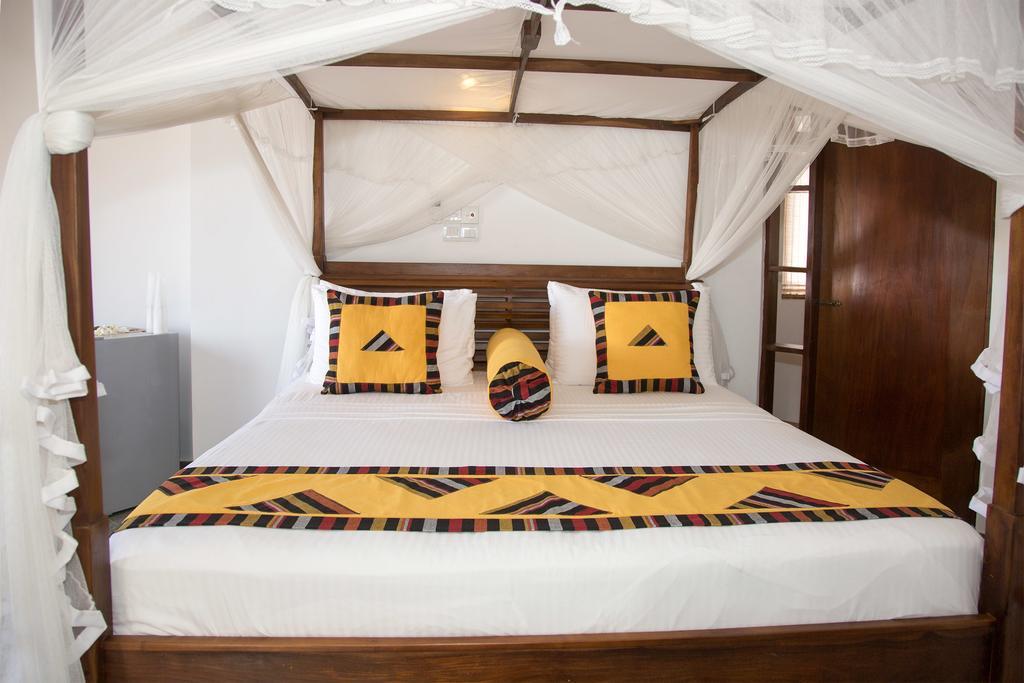 Suriya Arana Bed & Breakfast Negombo Dış mekan fotoğraf